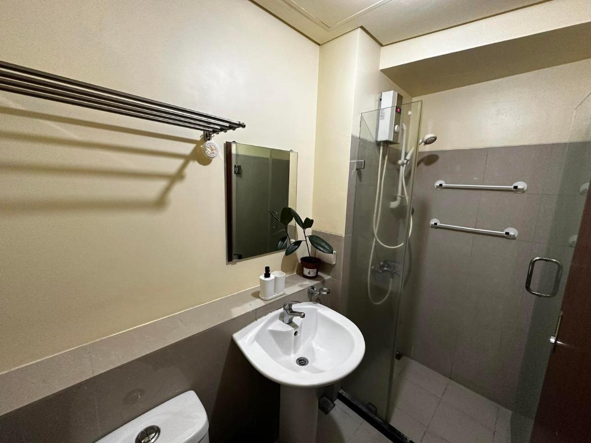 Modern Condo Living In Makati Manila Exteriér fotografie